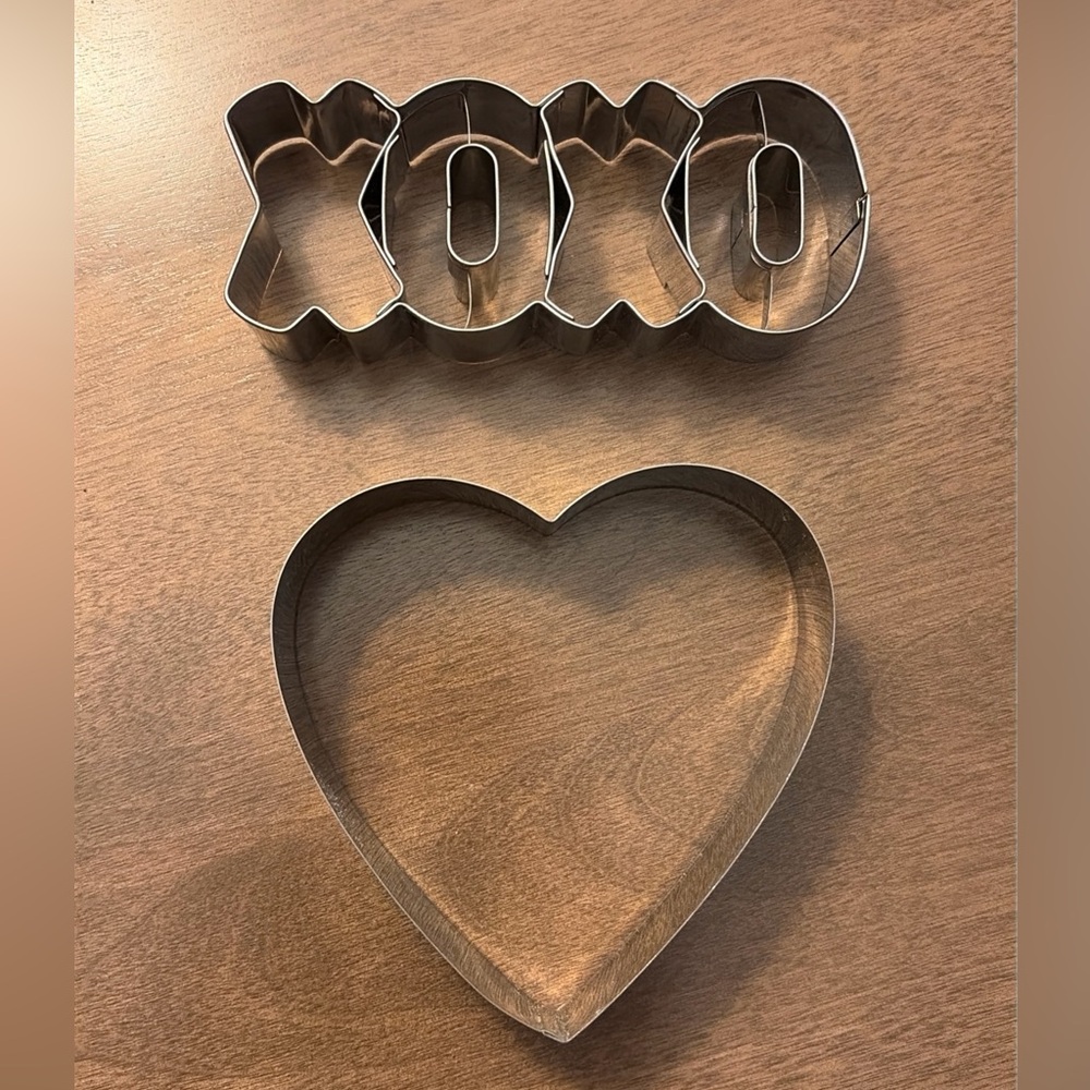 Silver‎ Cookie Cutter Set - Heart and XOXO Design